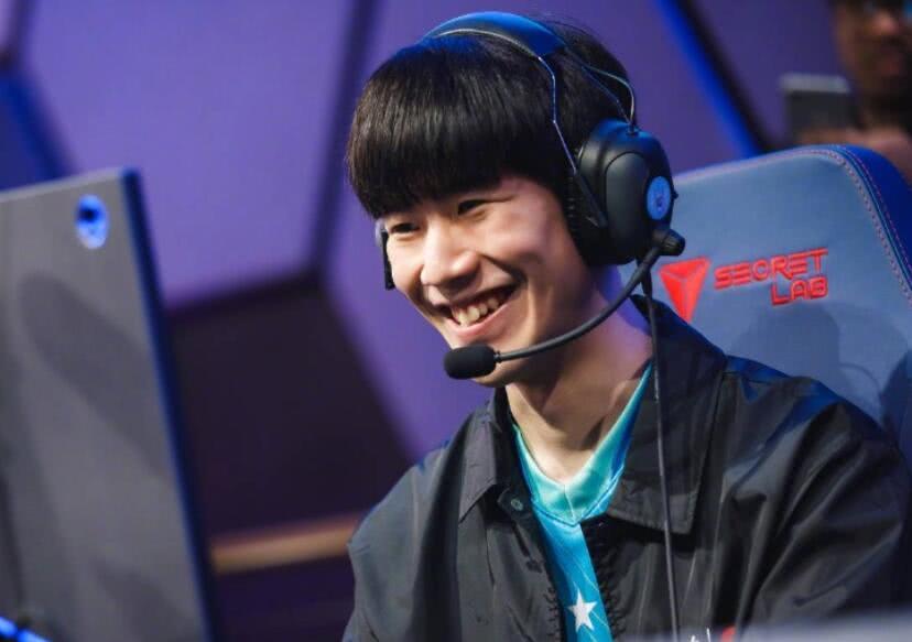 在我们回顾 在我们回顾